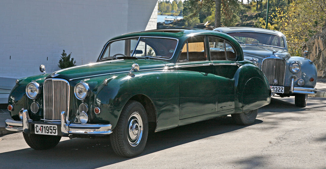 Det er fabelaktig at NJK kan skilte med både Jaguar Mark VII + VIII på Vårmønstringen 2012.