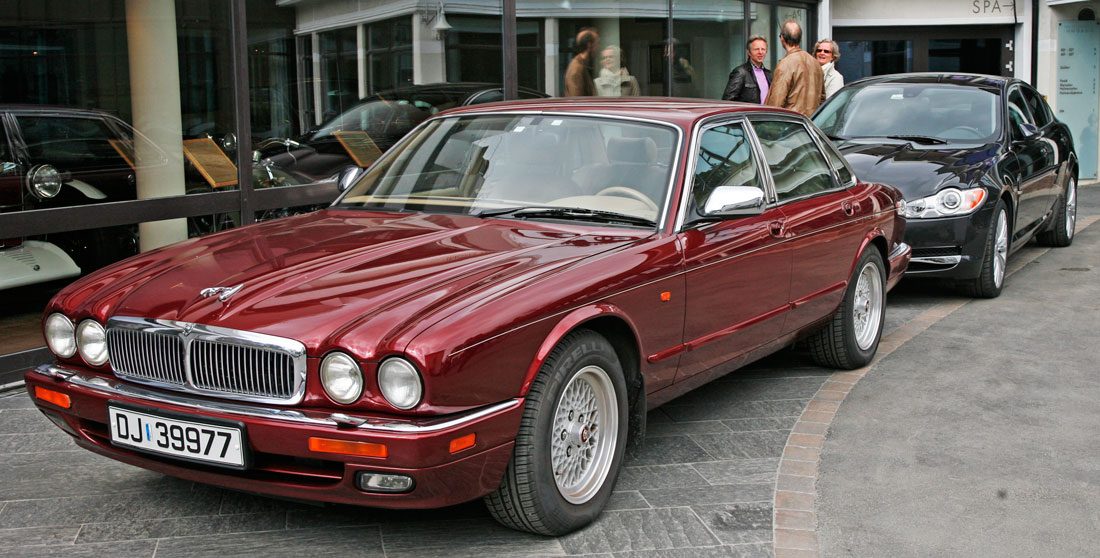 XJ300 overtok etter XJ40, med mer avrundede former.