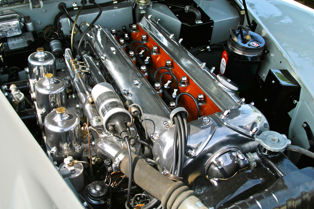 XK-motoren – et herlig skue og en heftig kraftkilde.